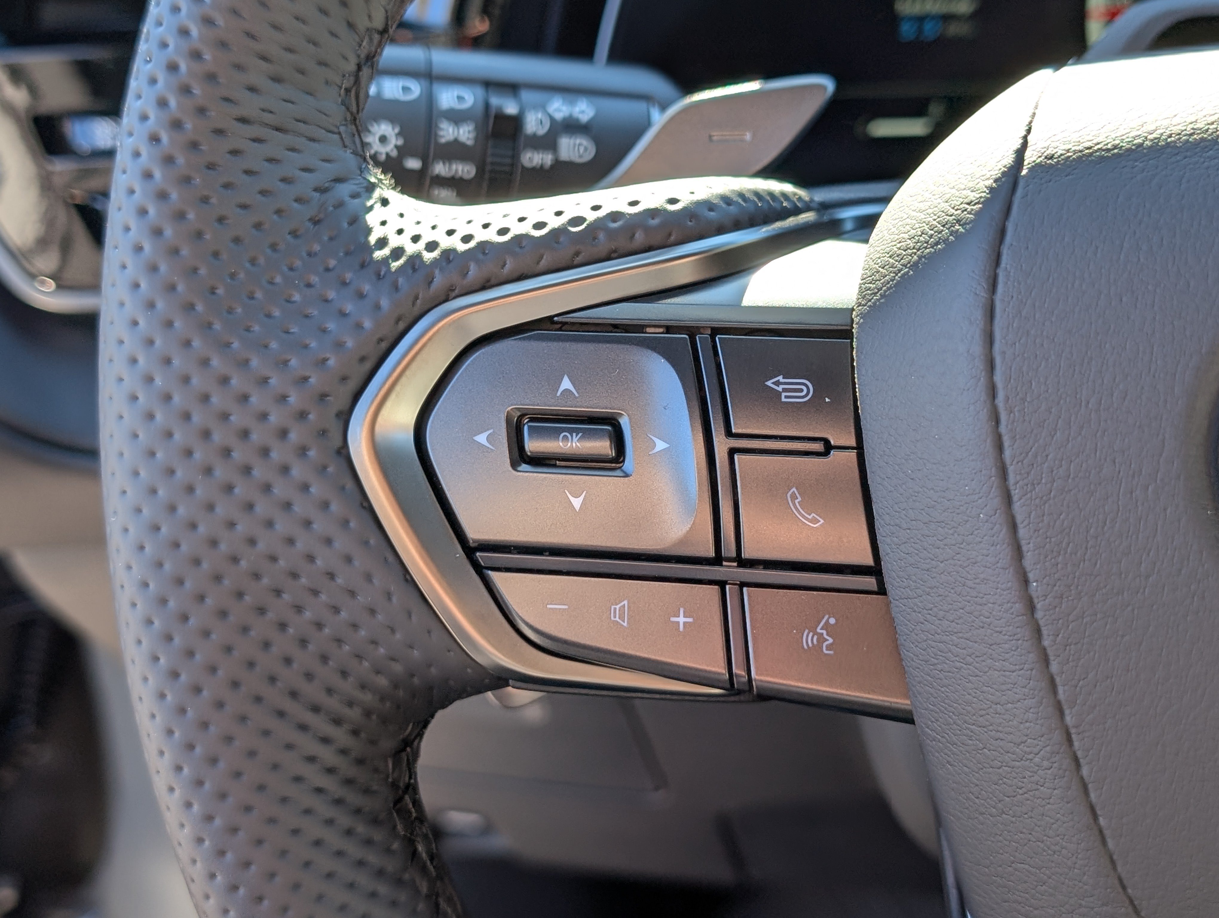 New 2026 Lexus TX 500h AWD w/ Technology Package image 21