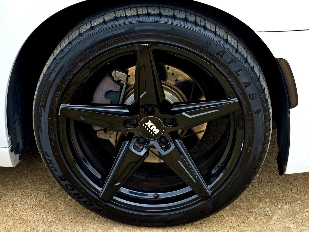 Used 2019 Chrysler 300 S w/ S Model Appearance Package image 7