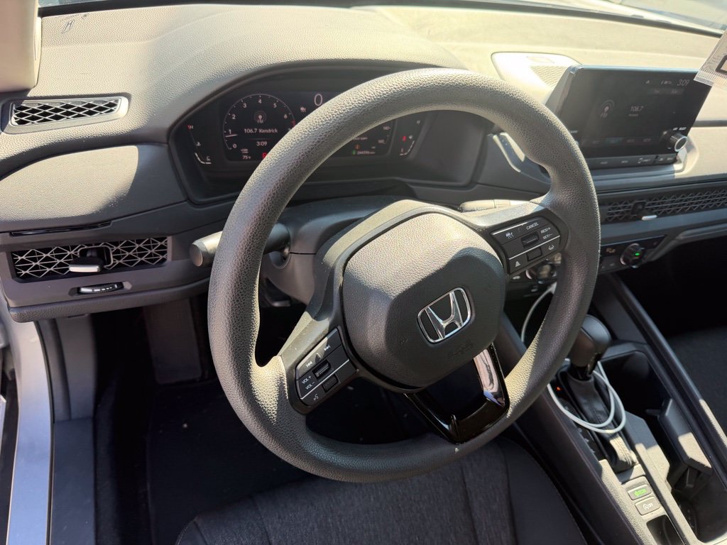 Used 2023 Honda Accord EX image 8