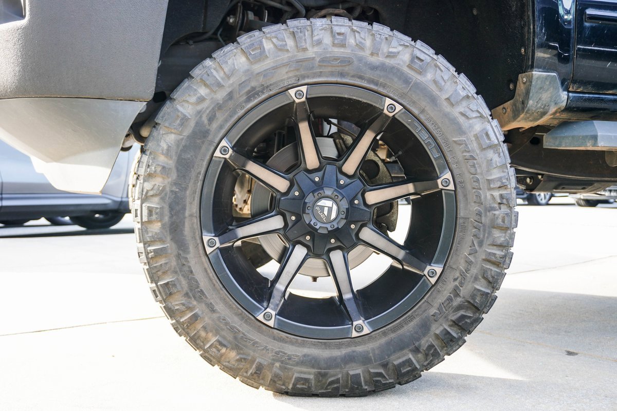 Used 2016 Chevrolet Silverado 2500 LT w/ LT Convenience Package image 2