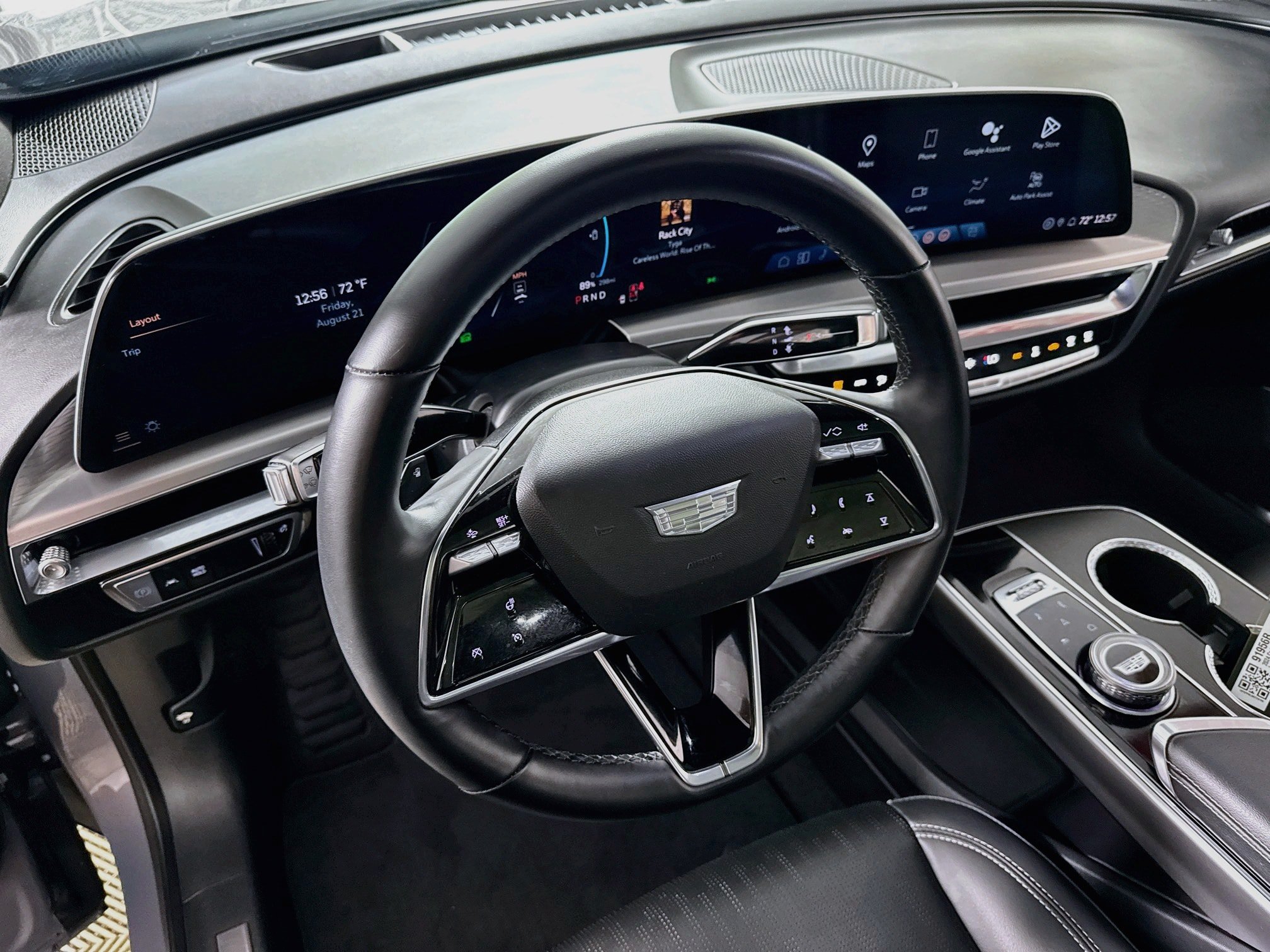 Used 2024 Cadillac Lyriq Luxury AWD/4WD image 22