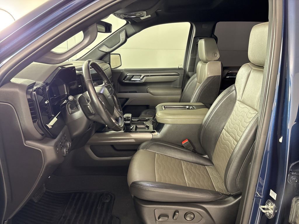 Used 2022 Chevrolet Silverado 1500 ZR2 image 30