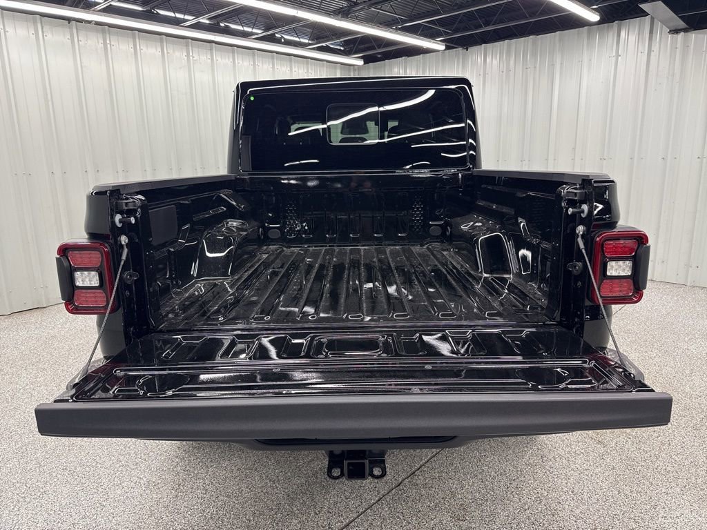 New 2026 Jeep Gladiator Mojave image 8