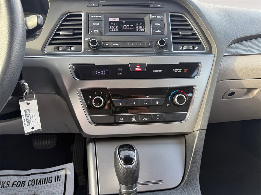 Used 2017 Hyundai Sonata SE image 11