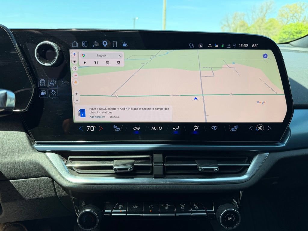 Used 2024 Chevrolet Equinox EV LT w/ LPO, All-Weather Mat Package FWD image 13