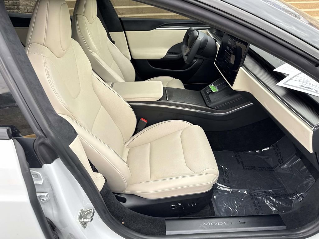 Used 2021 Tesla Model S Plaid image 5