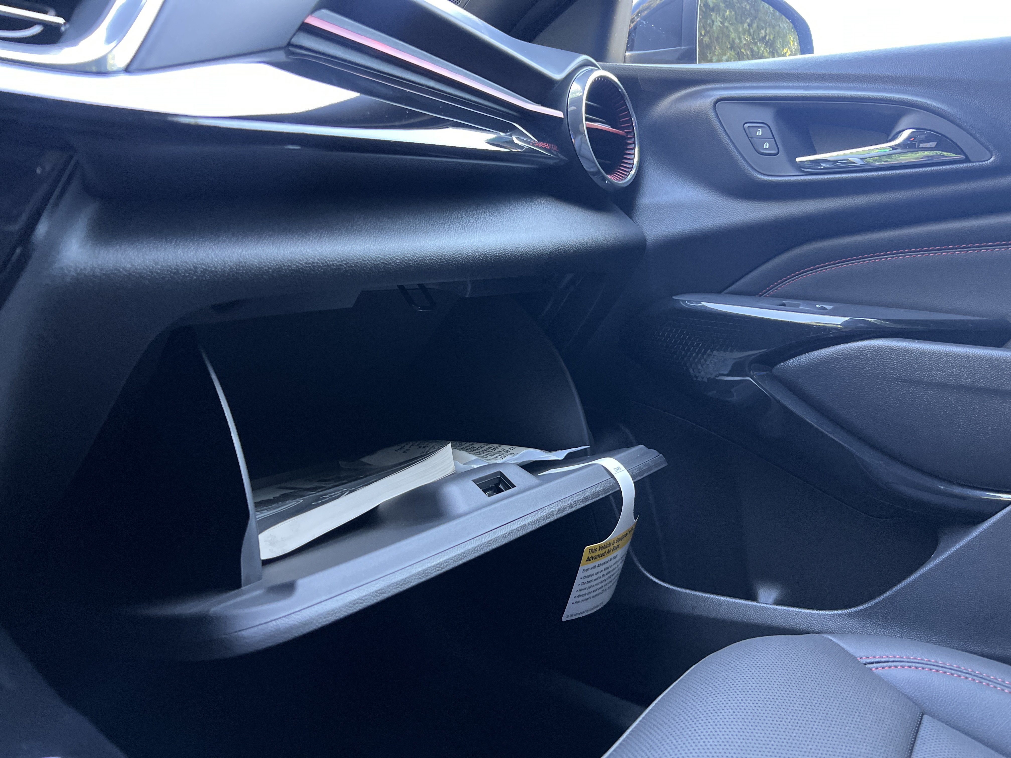 New 2026 Chevrolet Trax RS FWD image 30