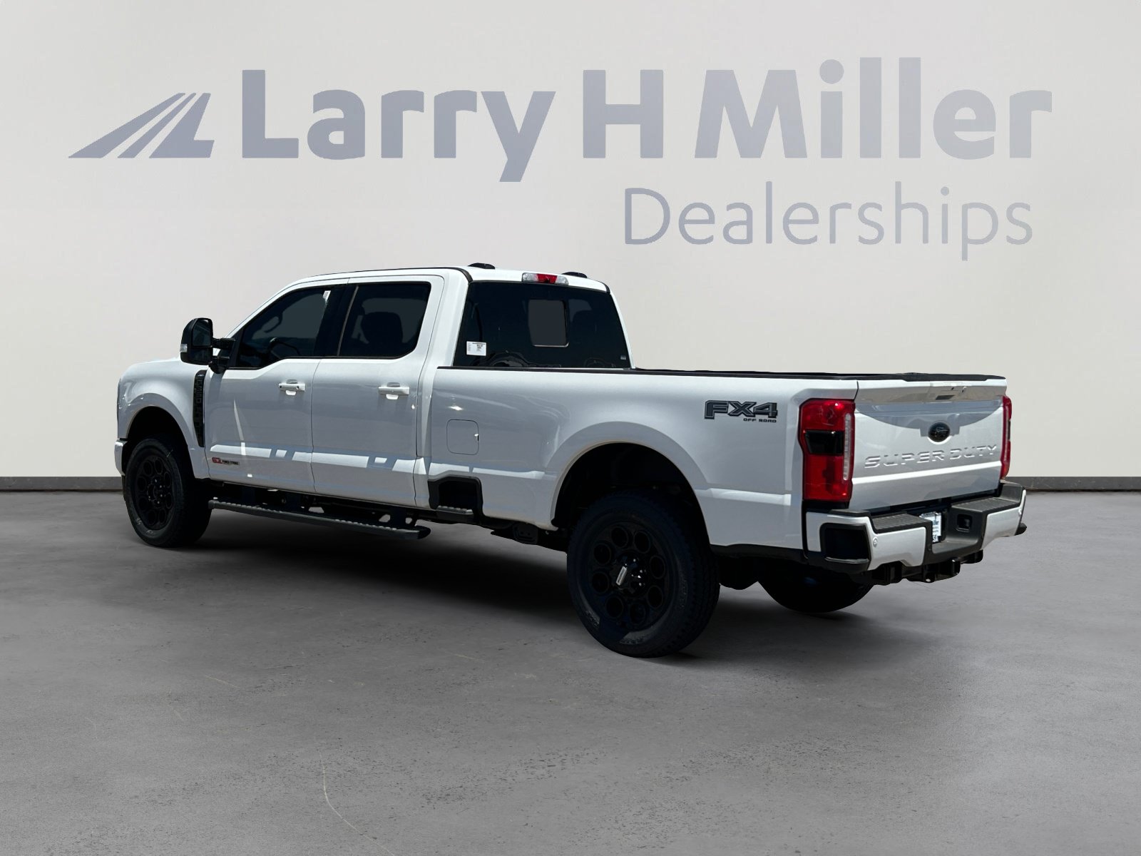 New 2026 Ford F350 Lariat w/ Black Appearance Package AWD/4WD image 3