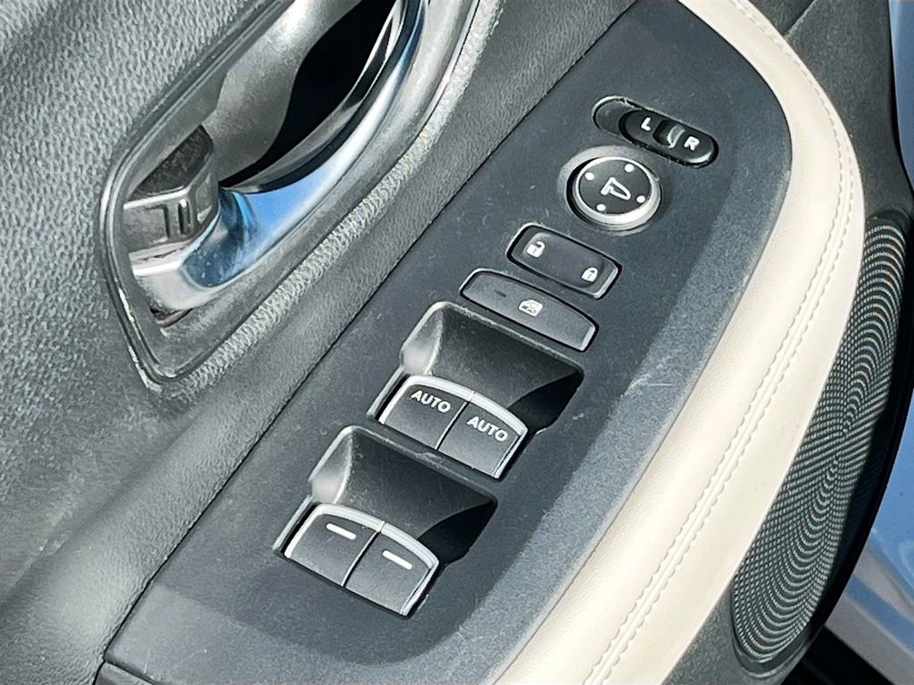 Used 2023 Honda HR-V EX-L image 17