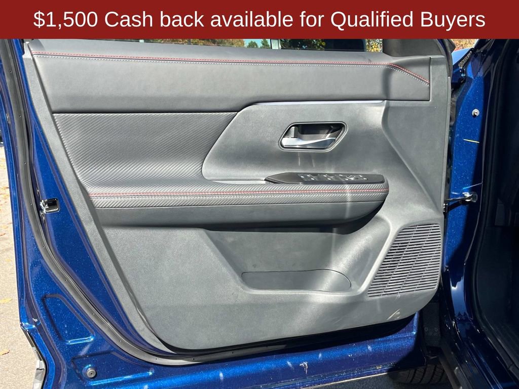 New 2026 Nissan Kicks SR image 24