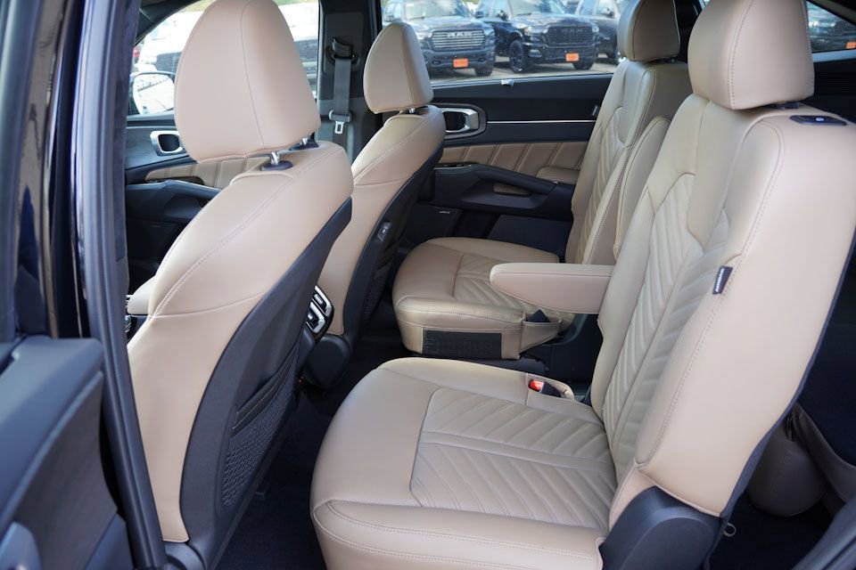 New 2026 Kia Sorento SX Prestige w/ Olive Brown Leather Package AWD/4WD image 11