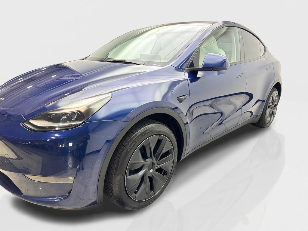 Used 2024 Tesla Model Y Long Range image 11