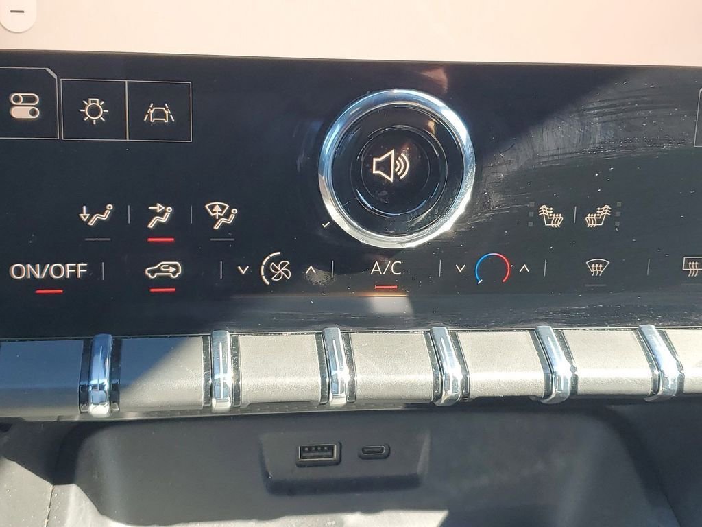 Used 2025 GMC Terrain Elevation AWD/4WD image 26