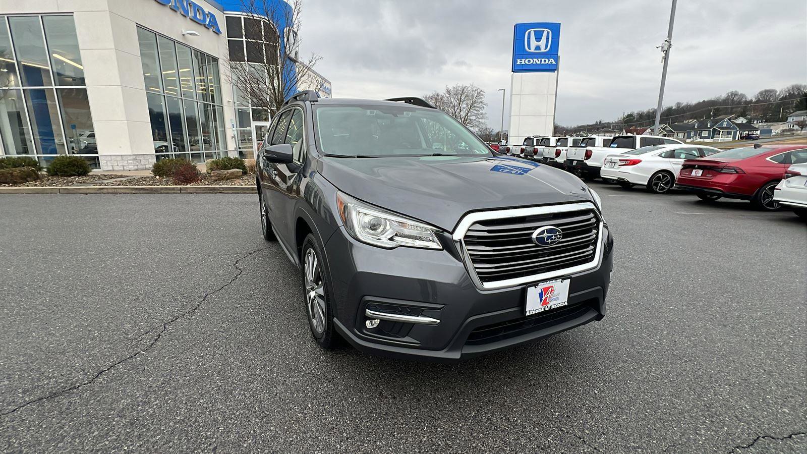 Used 2021 Subaru Ascent Limited w/ Popular Package #4 image 2