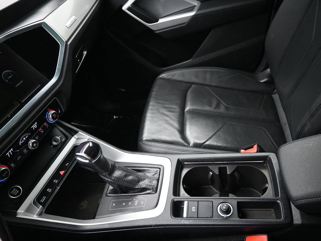 Used 2023 Audi Q3 2.0T Premium image 18