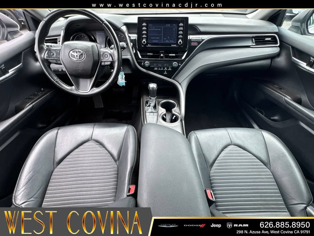 Used 2024 Toyota Camry SE FWD image 31