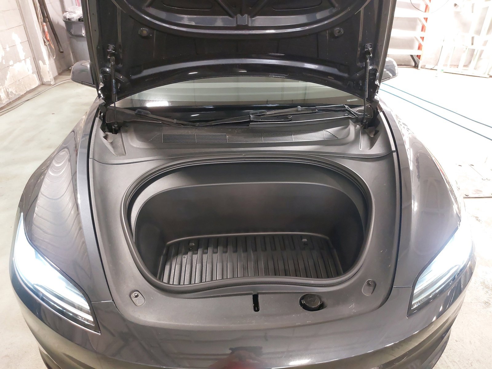 Used 2025 Tesla Model 3 Long Range RWD image 33