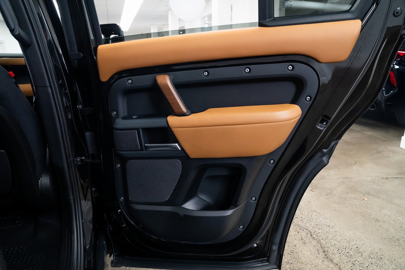 Used 2021 Land Rover Defender 110 X image 22