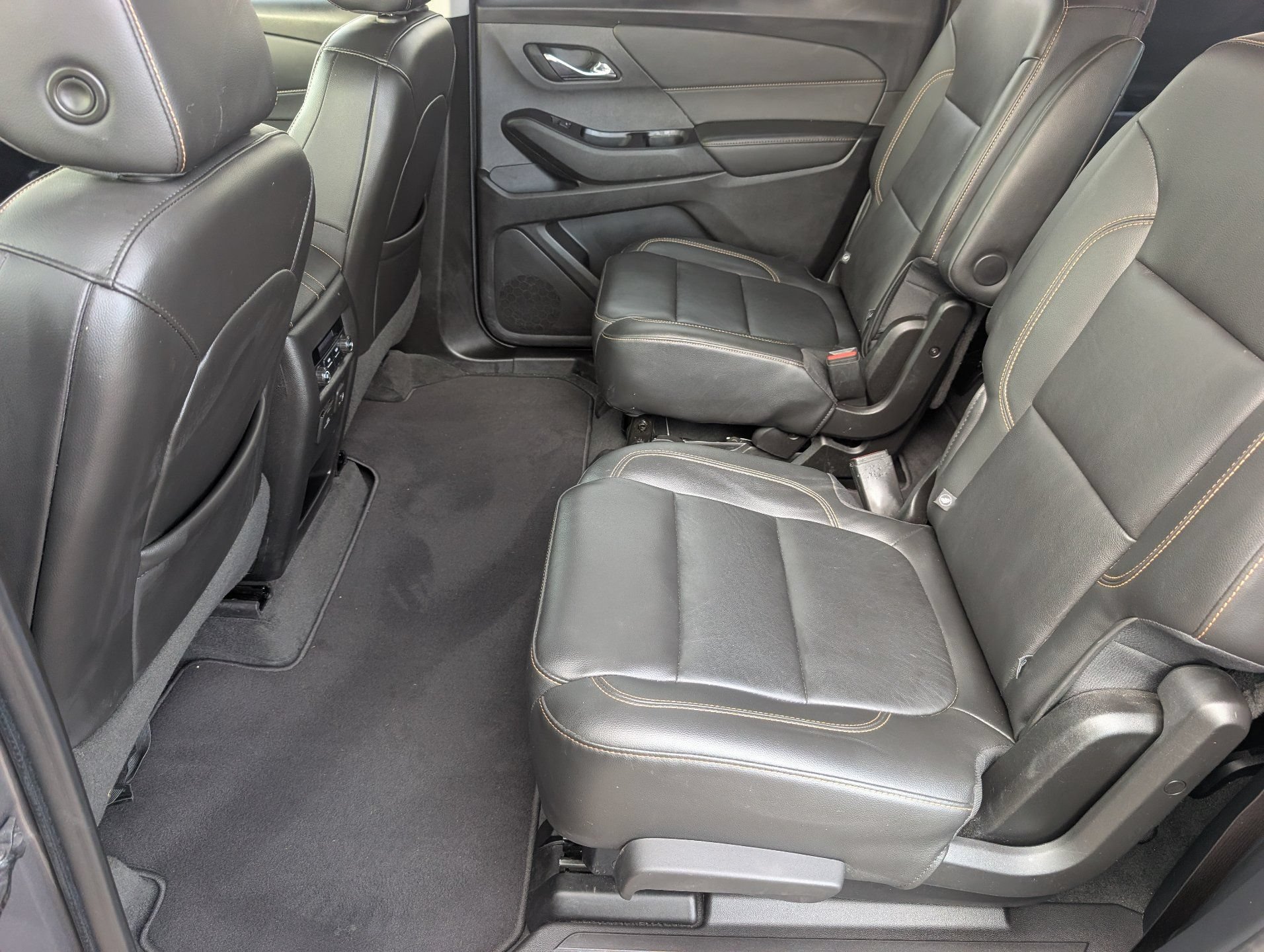 Certified 2020 Chevrolet Traverse RS FWD image 17