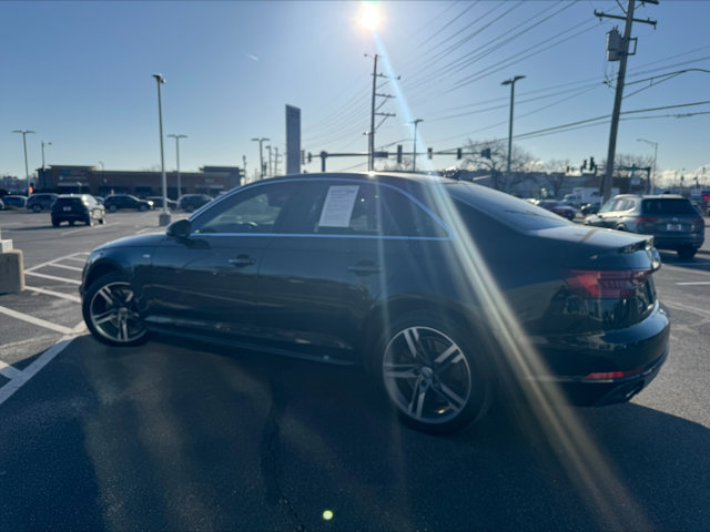 Used 2018 Audi A4 2.0T Premium Plus w/ Premium Plus Package image 4