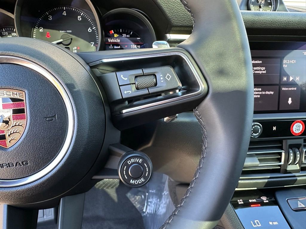 Used 2026 Porsche Macan Turbo AWD/4WD image 16