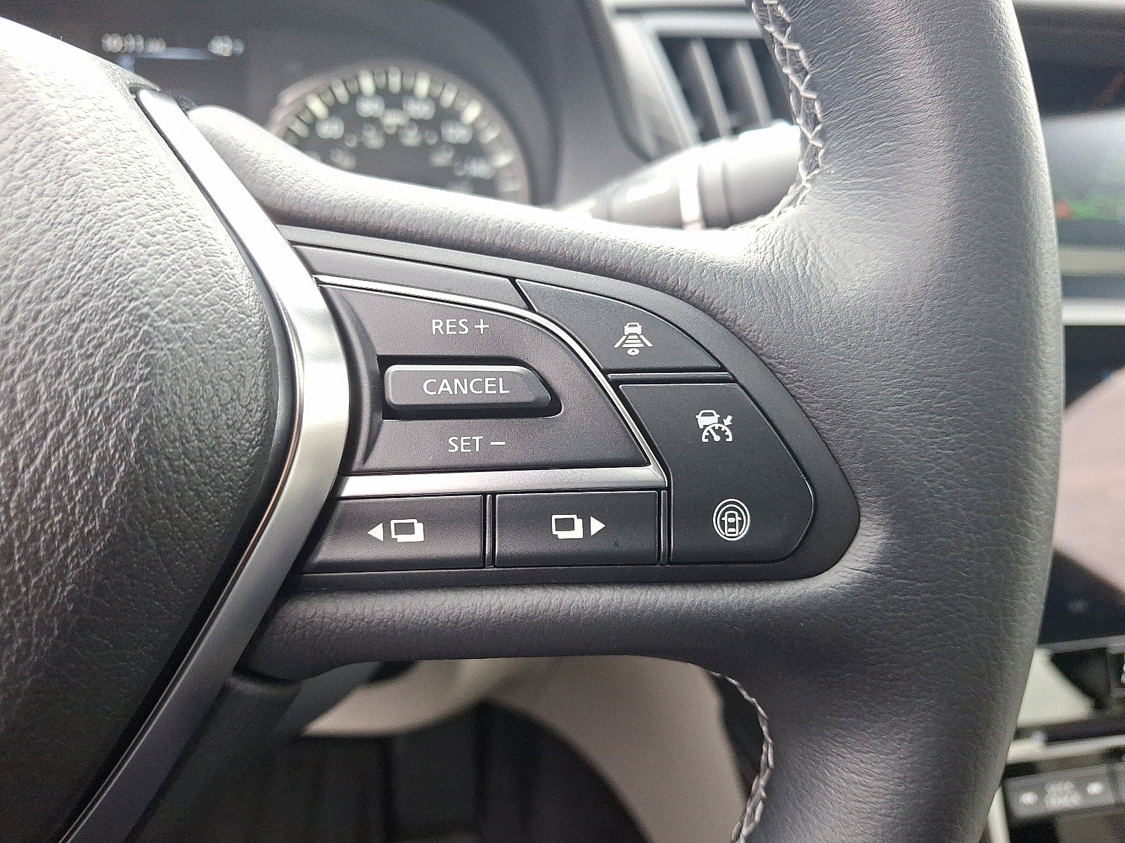 Certified 2023 INFINITI Q50 Sensory image 22