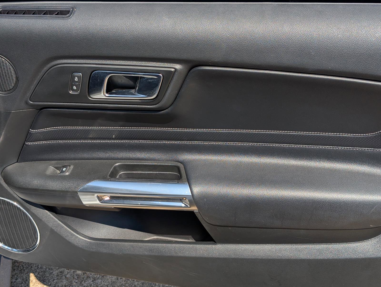 Used 2019 Ford Mustang GT Premium w/ Equipment Group 401A image 27