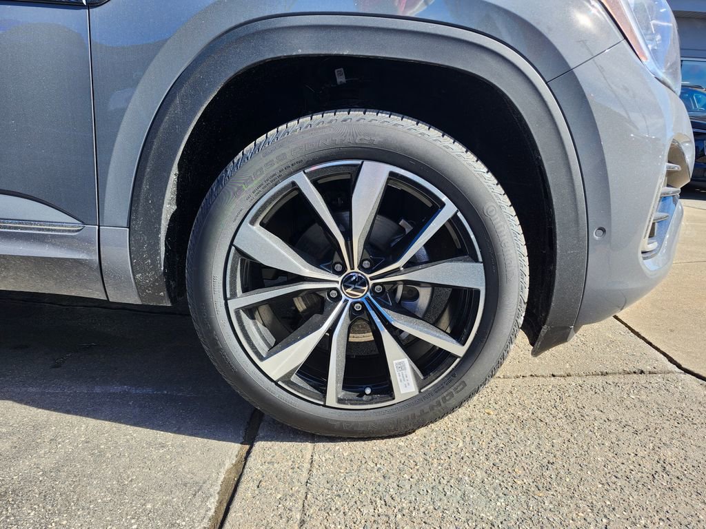 New 2026 Volkswagen Atlas SEL Premium R-Line image 13