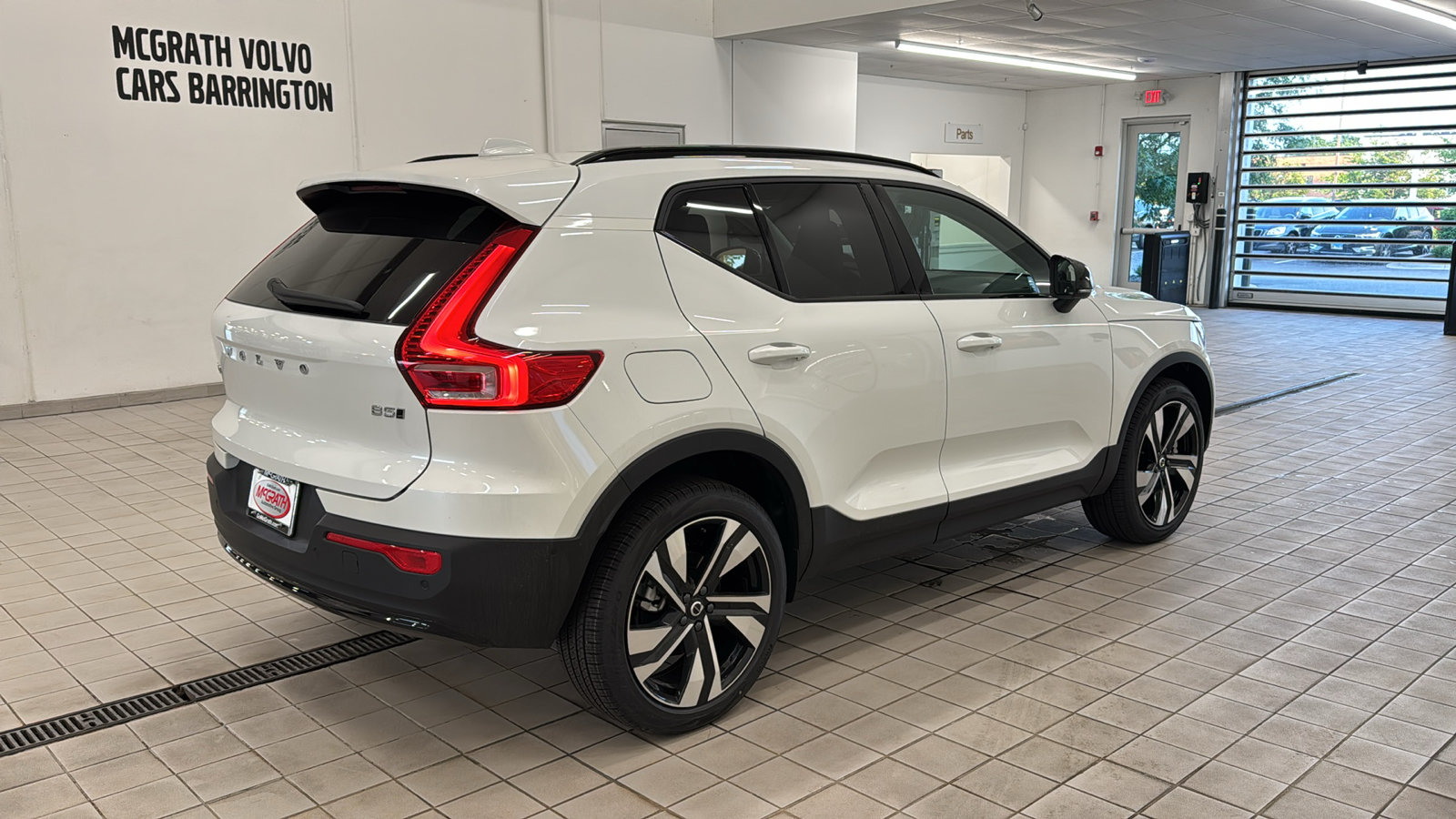 New 2026 Volvo XC40 B5 Ultra w/ Protection Package Premier AWD/4WD image 5
