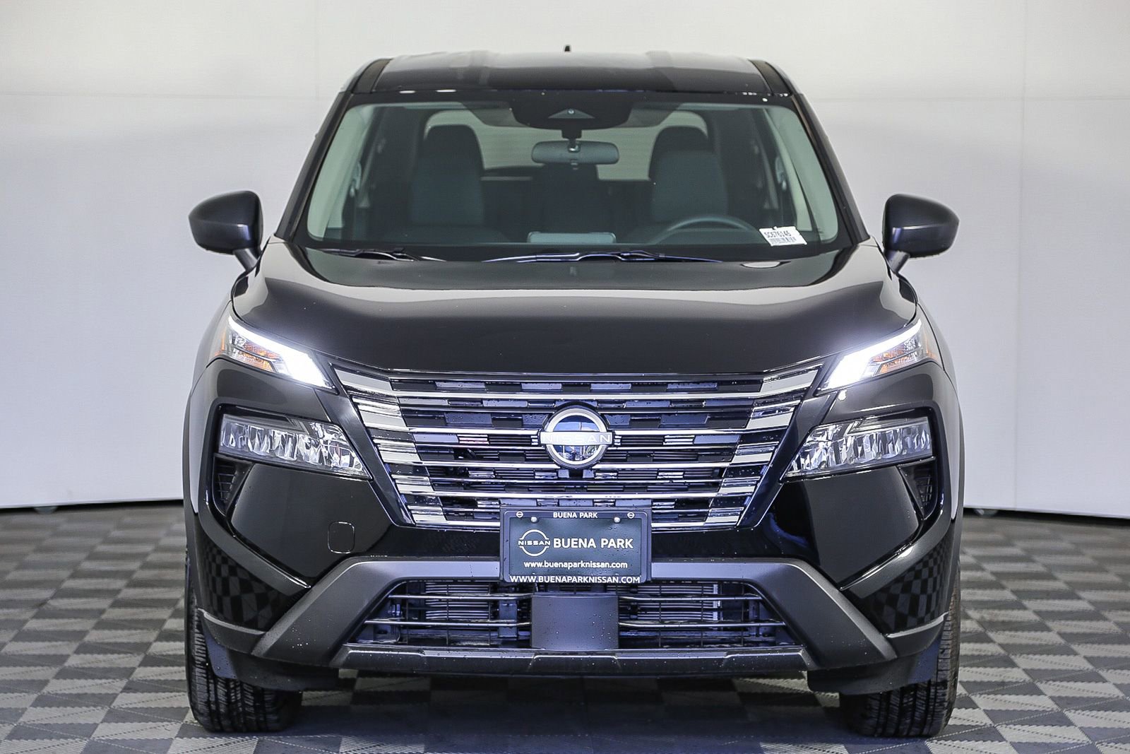 New 2026 Nissan Rogue S image 4