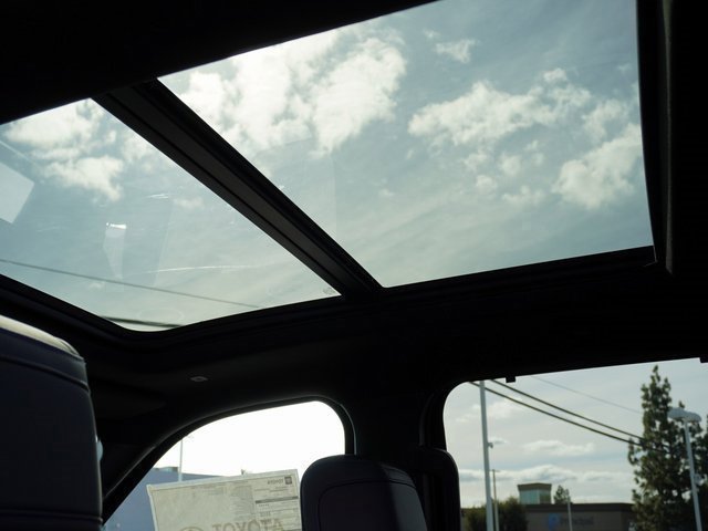 New 2025 Toyota Tundra Platinum image 18