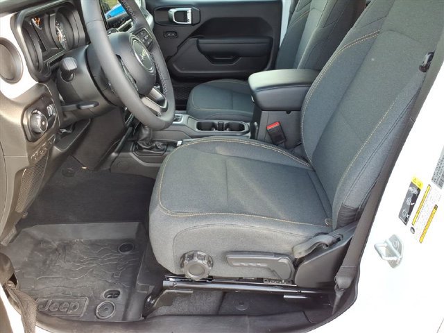 Used 2026 Jeep Wrangler Unlimited Sport AWD/4WD image 13