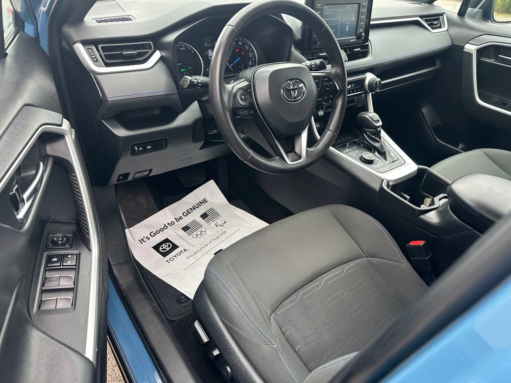 Used 2022 Toyota RAV4 SE AWD/4WD image 12