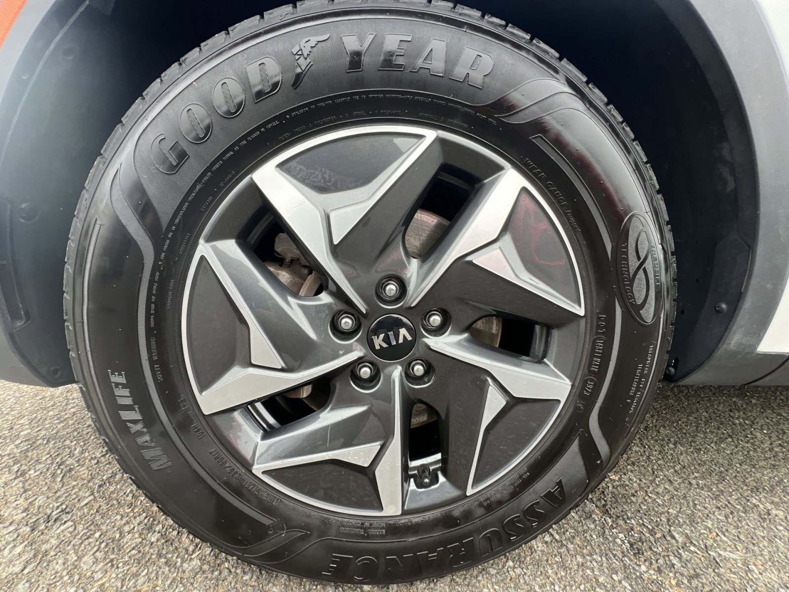 Used 2021 Kia Sorento S image 12