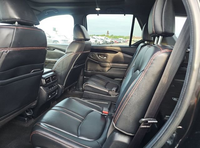 Used 2024 Honda Pilot TrailSport image 5