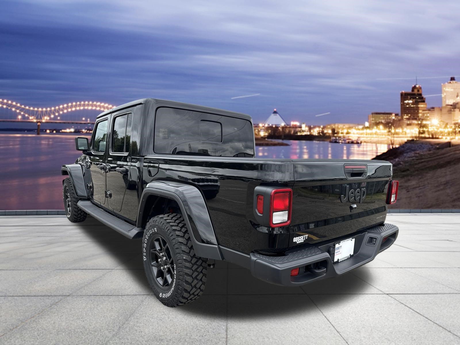 Used 2025 Jeep Gladiator Sport AWD/4WD image 3