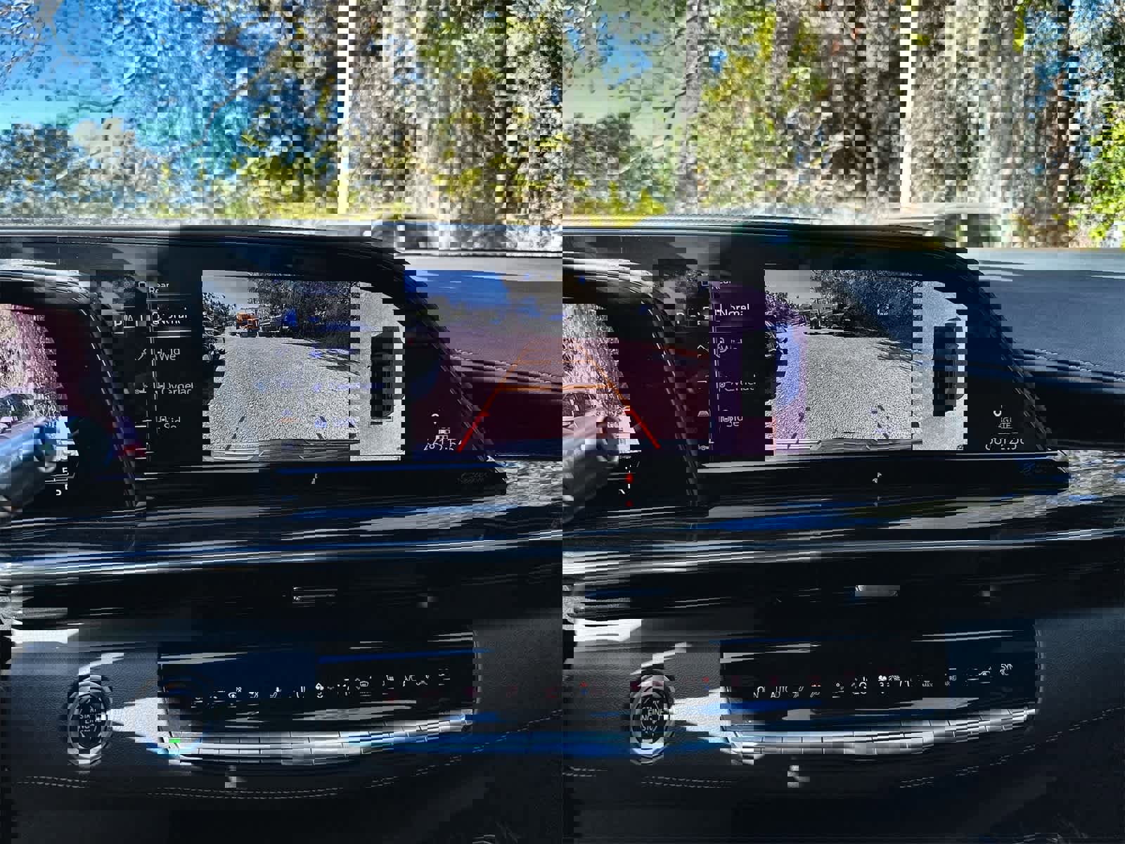 Used 2021 Cadillac Escalade ESV Sport w/ Driver Assist Tech Package image 20