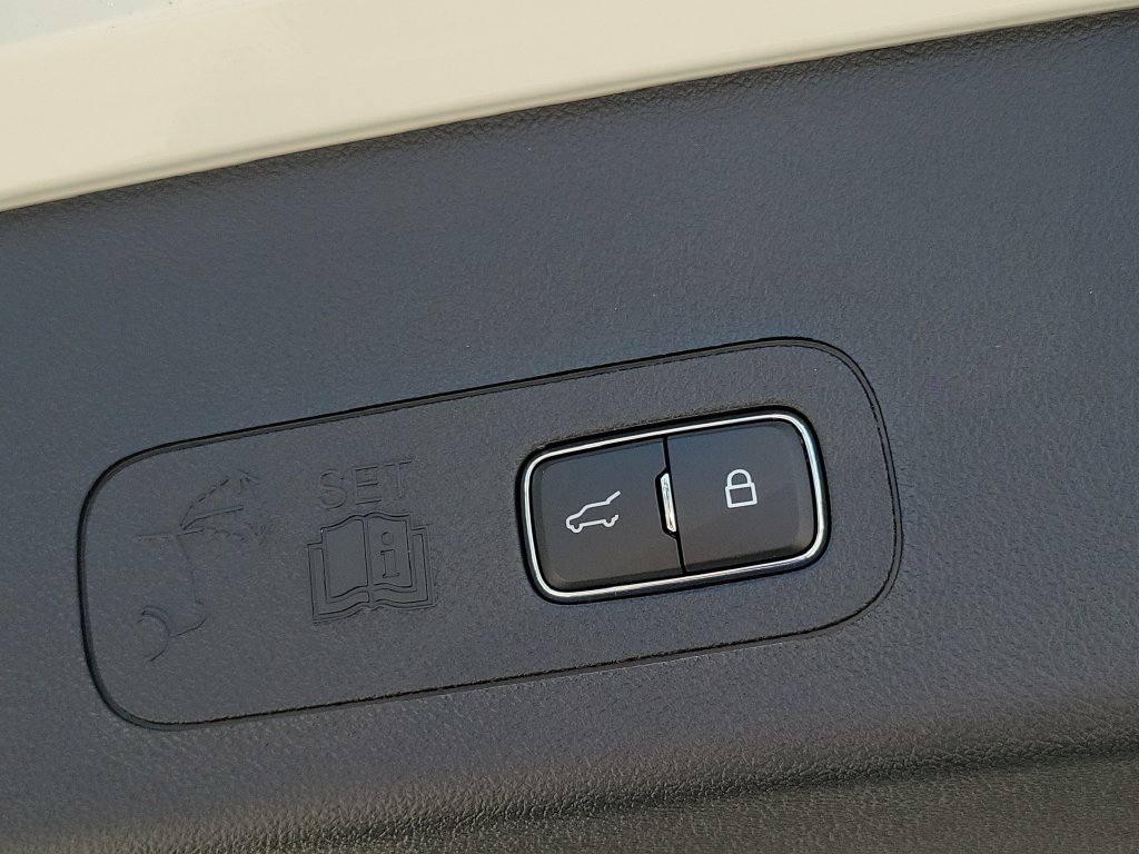 New 2026 Lincoln Aviator 2WD image 8