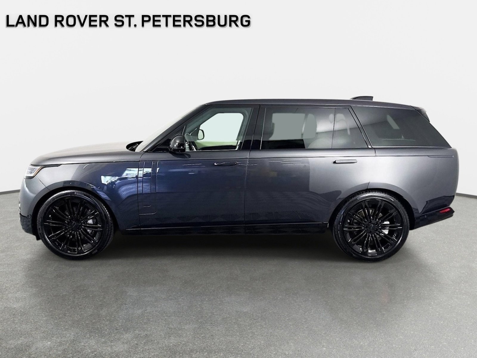 New 2026 Land Rover Range Rover Long Wheelbase SE AWD/4WD image 8
