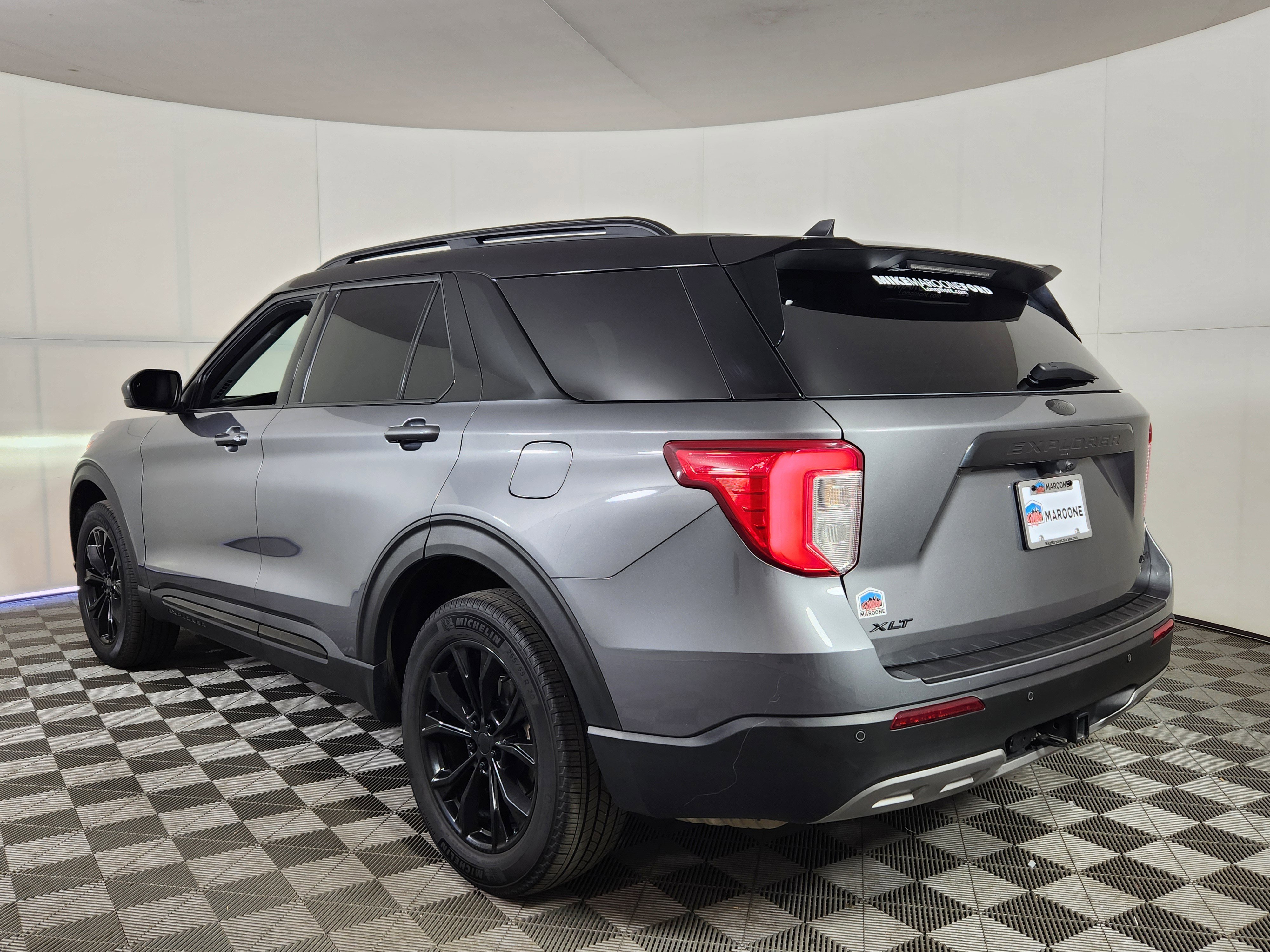Used 2023 Ford Explorer XLT w/ Equipment Group 202A AWD/4WD image 5