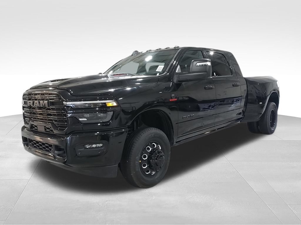 New 2026 RAM 3500 Laramie AWD/4WD image 4