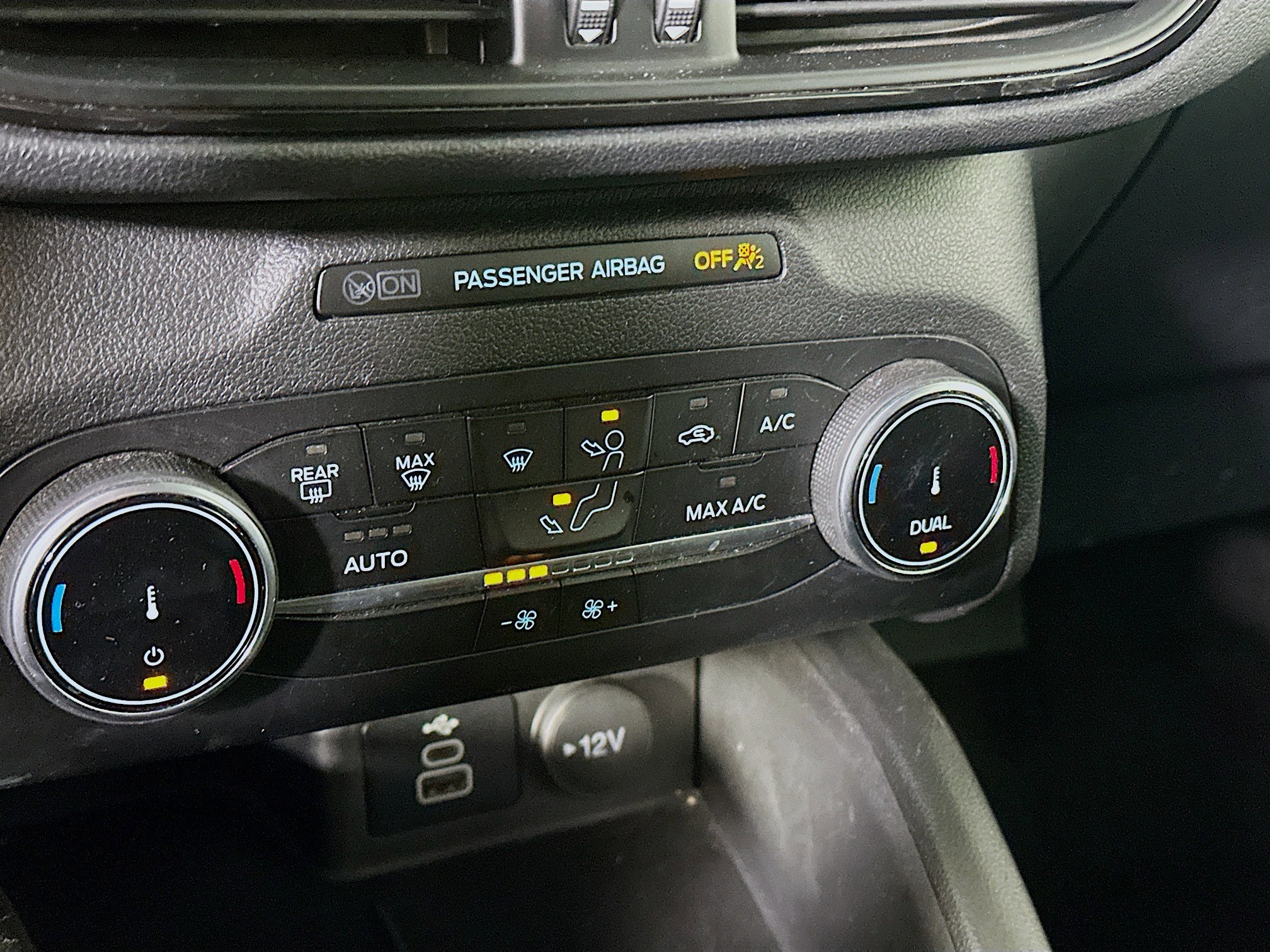 Used 2024 Ford Escape ST-Line image 23