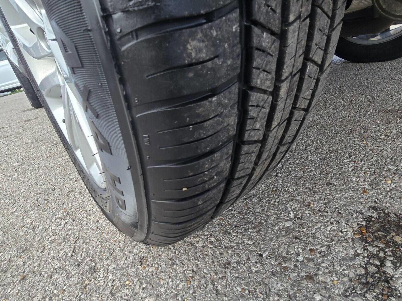 Used 2019 Land Rover Discovery Sport HSE image 37