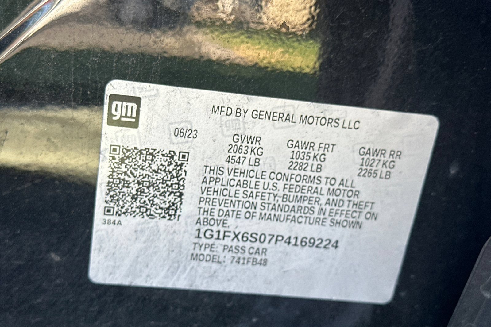 Used 2023 Chevrolet Bolt LT w/ Infotainment Package FWD image 28