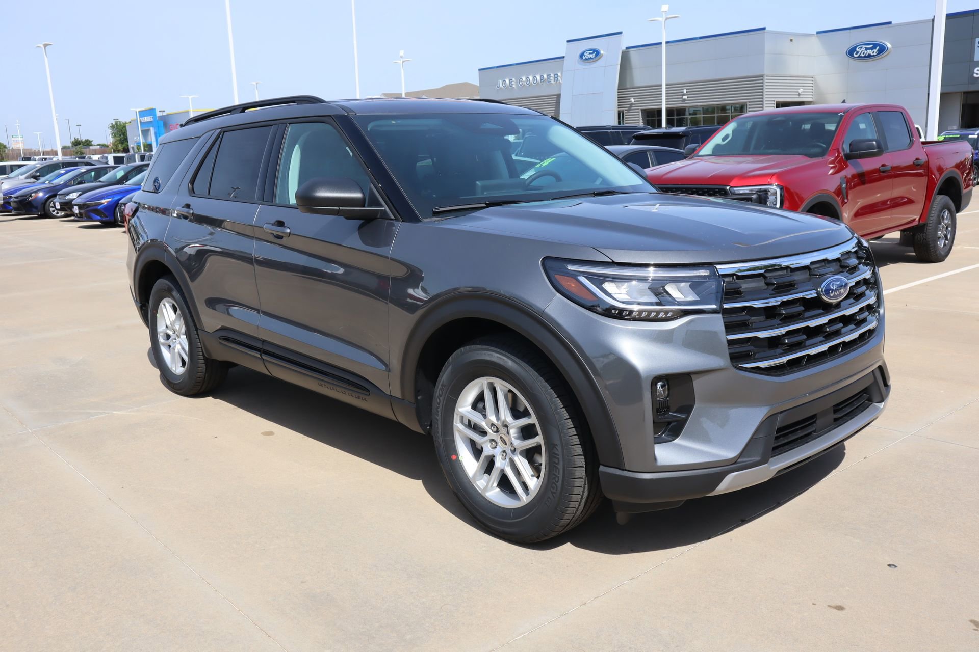 New 2026 Ford Explorer Active w/ Active Comfort Package RWD 360° Tour