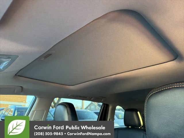 Used 2018 Toyota Highlander XLE w/ Carpet Mat Package (TMS) image 19