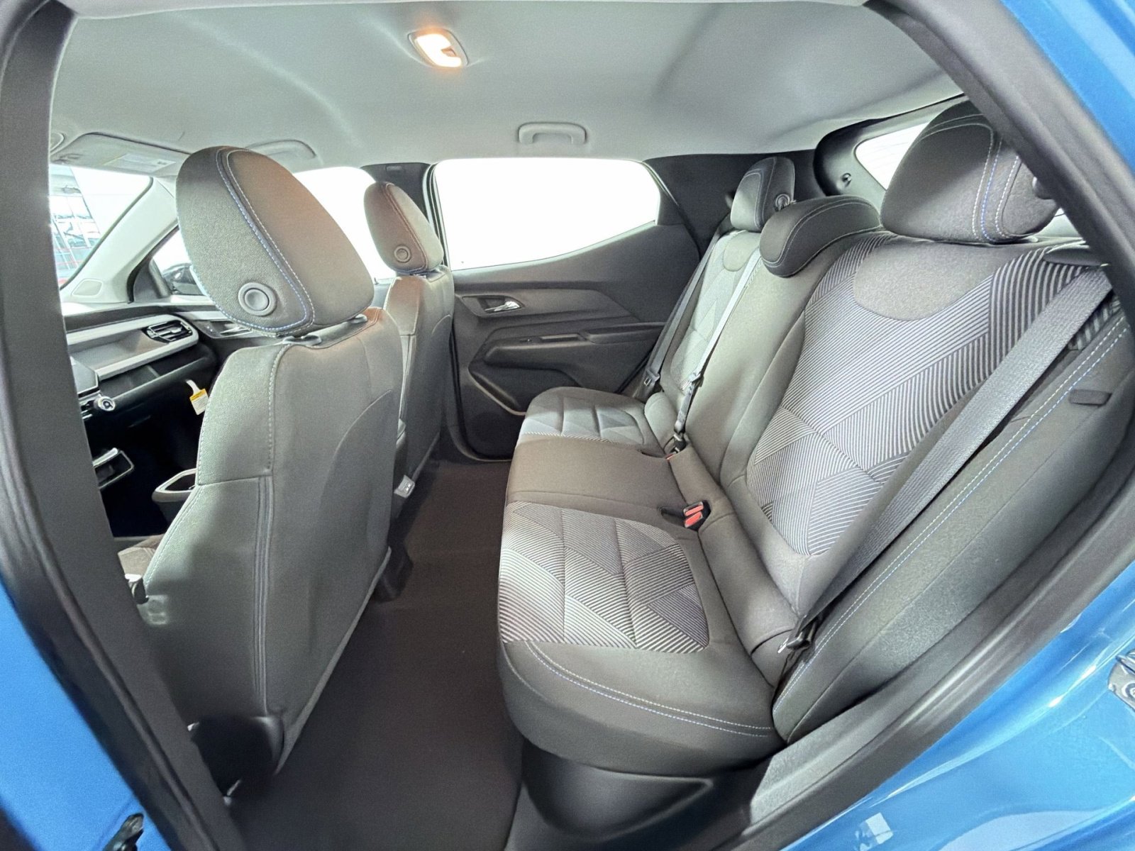 New 2027 Chevrolet Bolt LT w/ Comfort Package FWD image 24