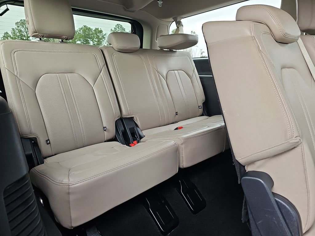 Used 2024 Ford Expedition Max Limited image 15