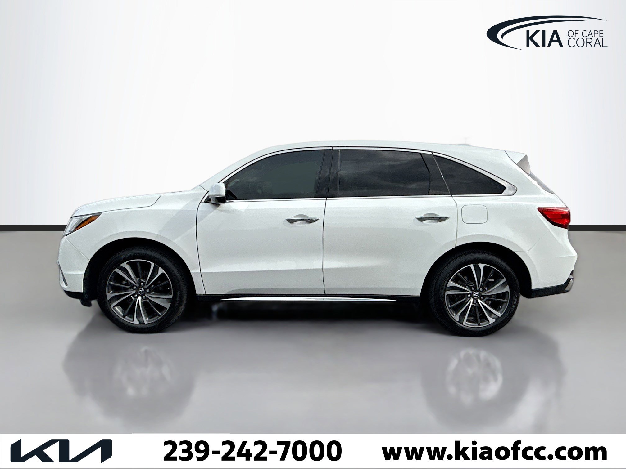 Used 2020 Acura MDX FWD w/ Technology Package image 3