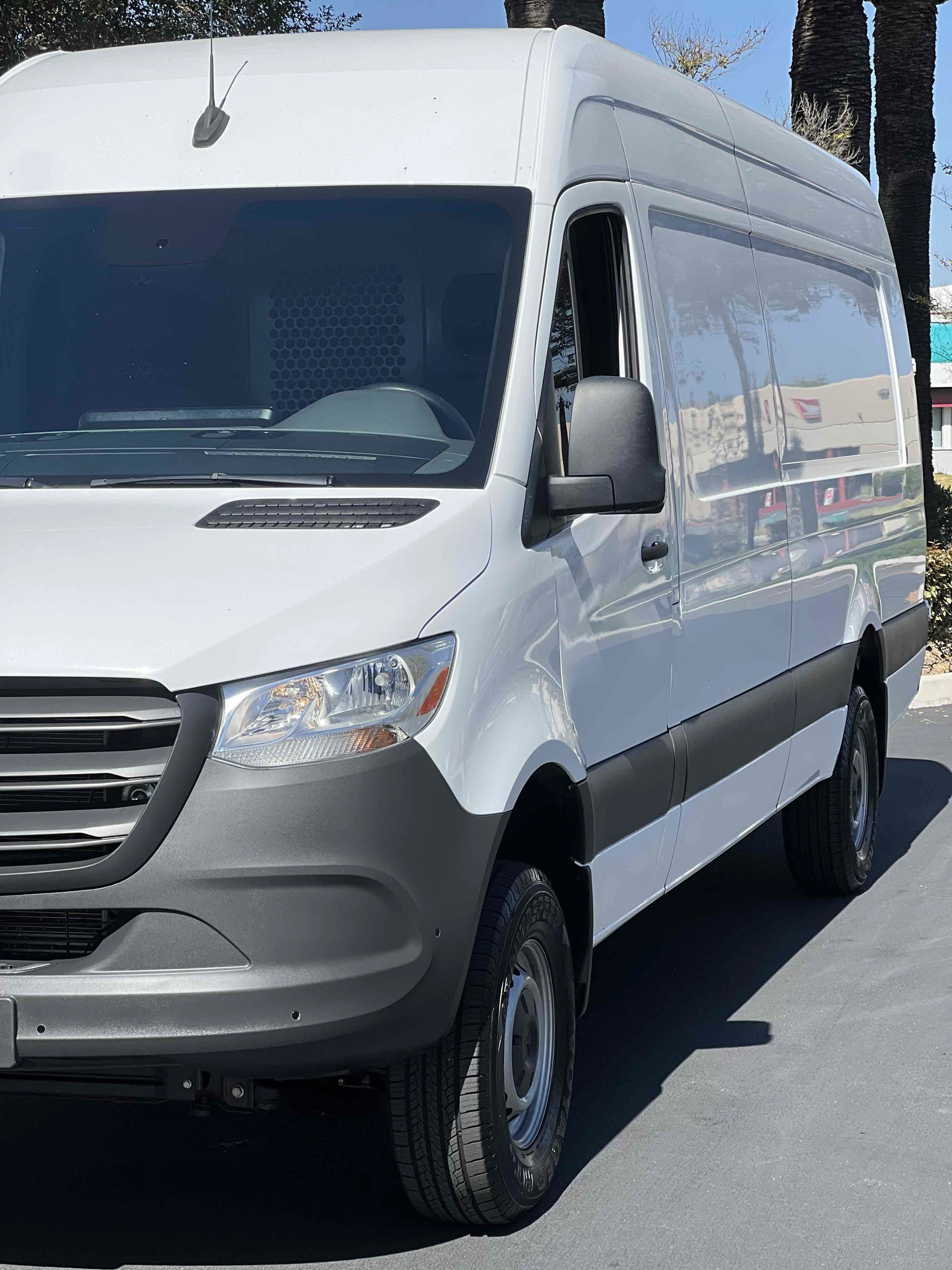 Used 2022 Mercedes-Benz Sprinter 2500 image 46
